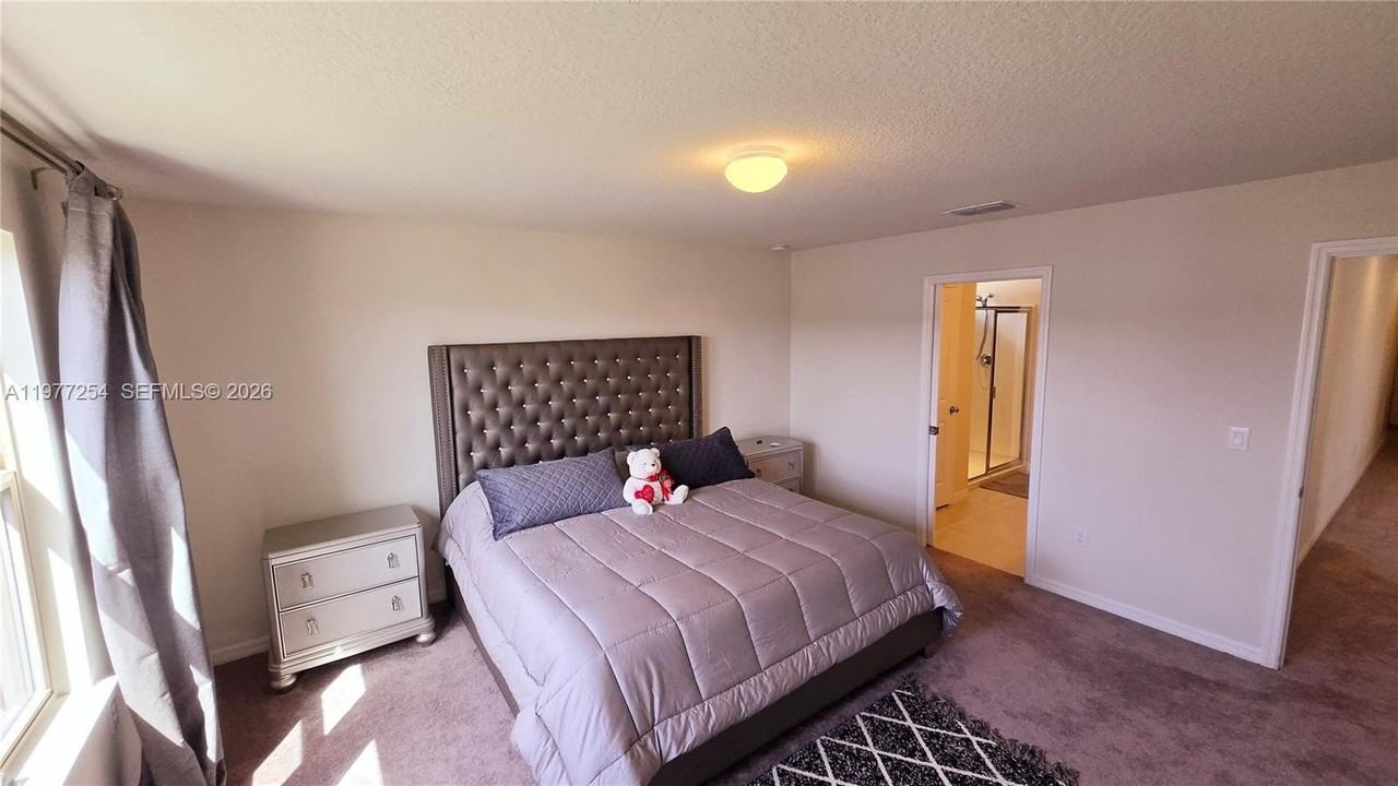 2647 E Lake Pointe Dr - Photo 4 of 39