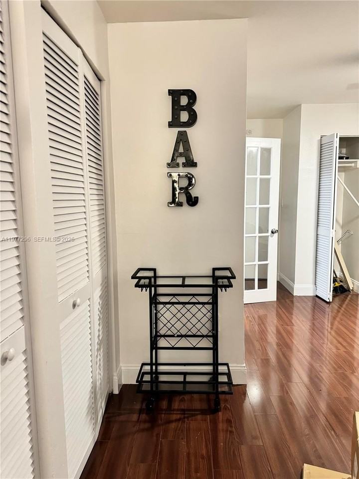 1615 Meridian Ave #203 - Photo 3 of 15