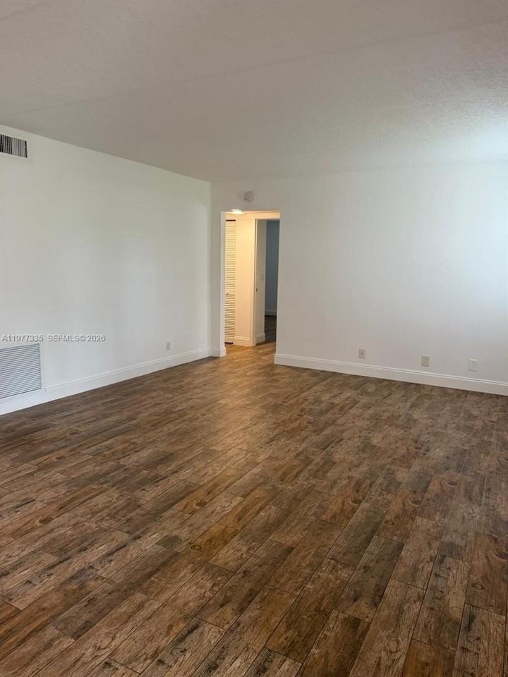 4995 Sable Pine Cir #D1 - Photo 2 of 19