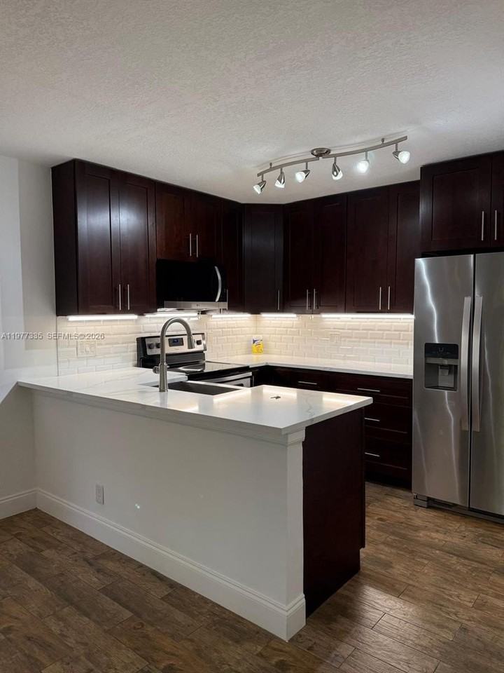 4995 Sable Pine Cir #D1 - Photo 5 of 19