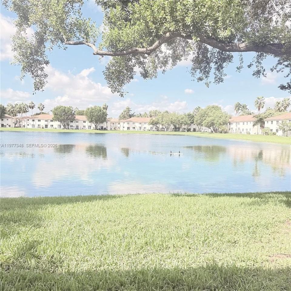 2910 Se 13th Ave #104-50 - Photo 5 of 13