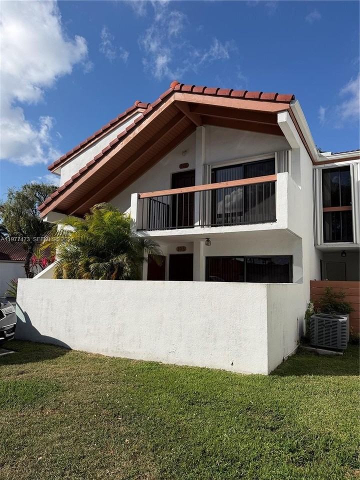 7525 Sw 153rd Pl #206-11 - Photo 2 of 2