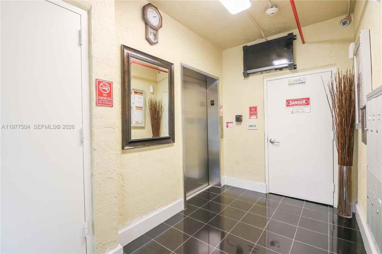 134 Sw 7th Ave #403 - Photo 5 of 31