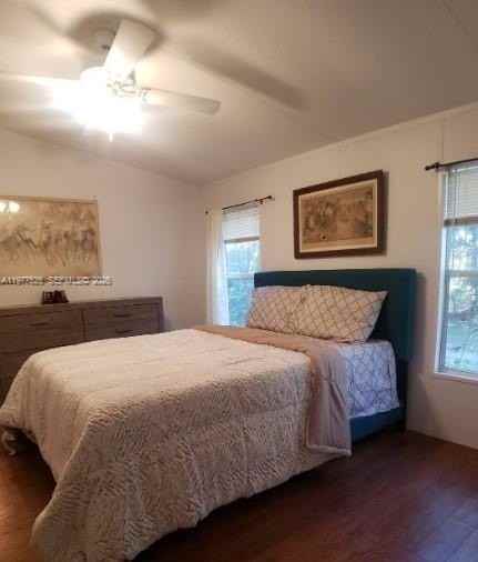 18950 Se 23rd Pl #NA - Photo 3 of 4