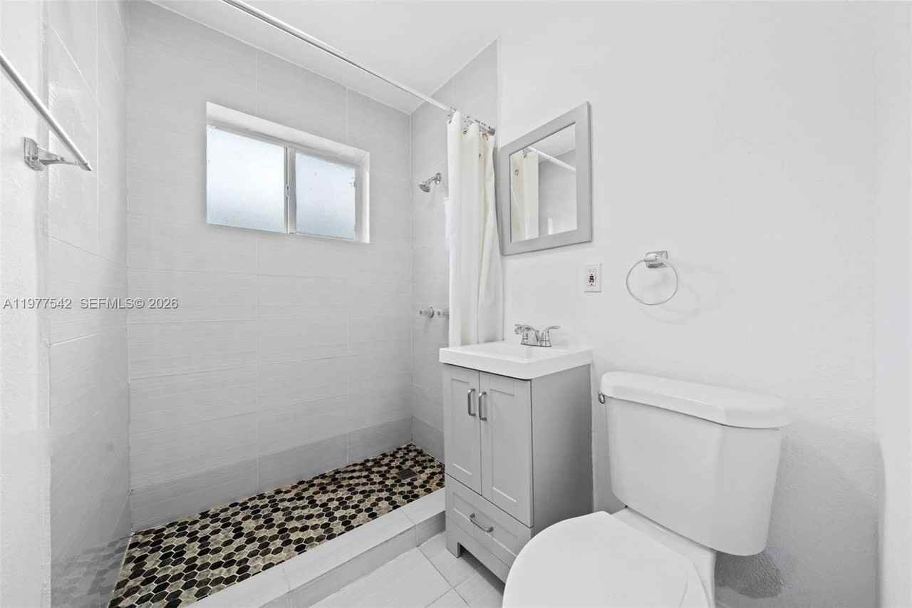 1344 Nw 7th Ter #1 - Photo 5 of 16