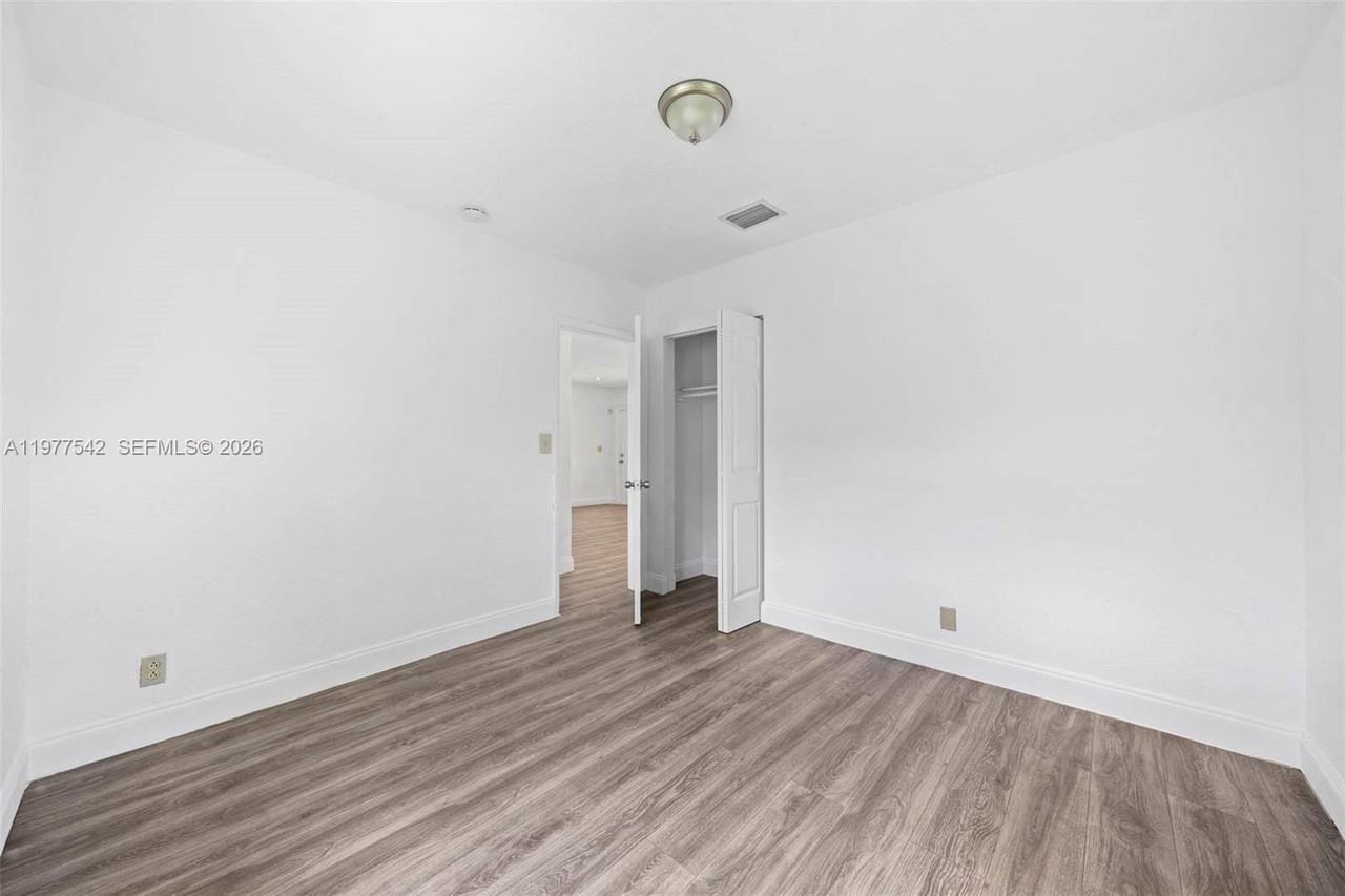 1344 Nw 7th Ter #1 - Photo 7 of 16