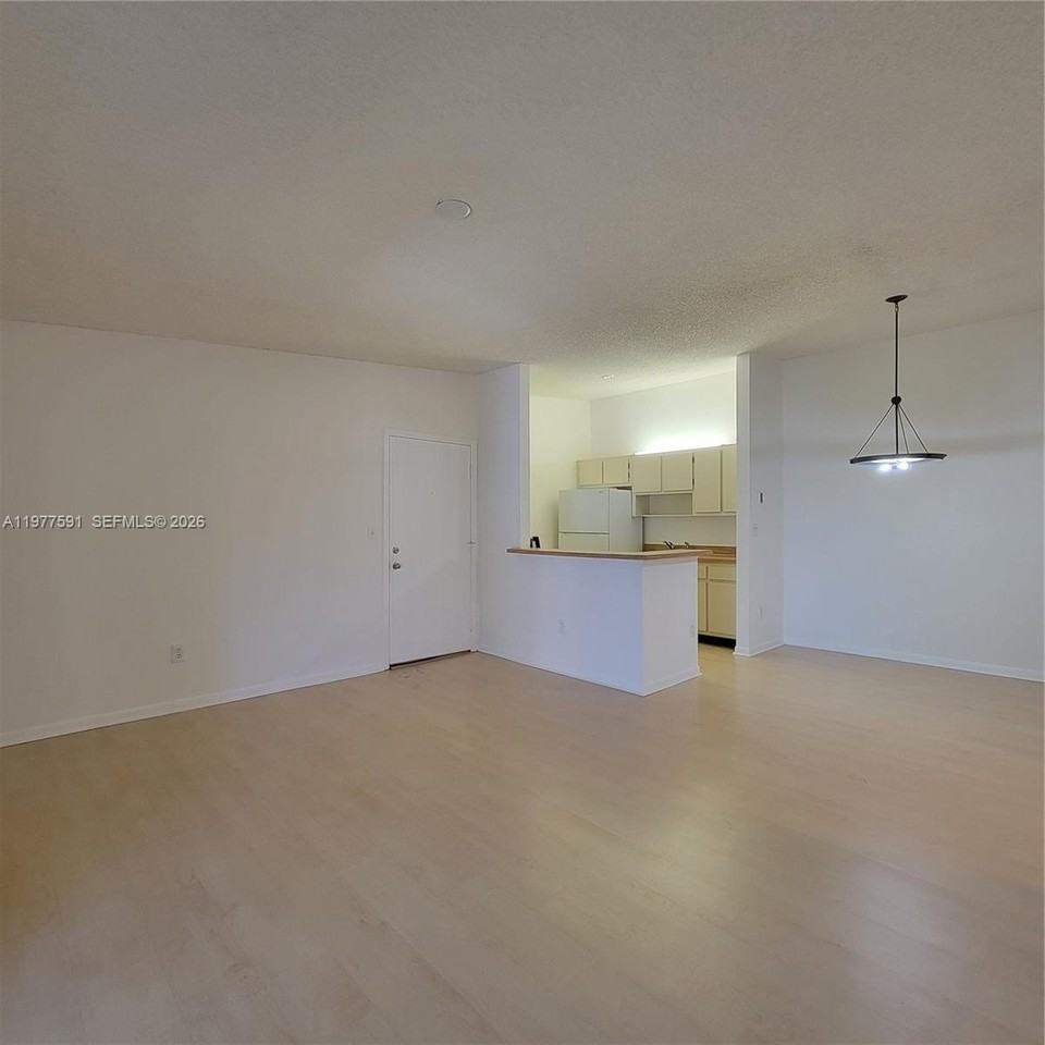 9379 S Belfort Cir #216 - Photo 7 of 19