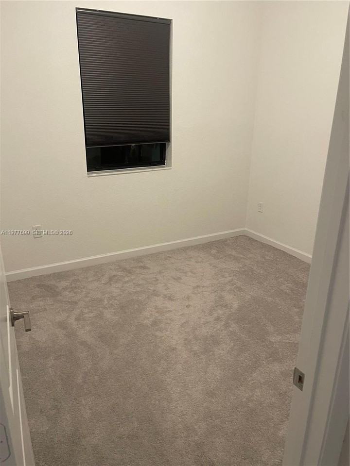 20344 Nw 6th Pl - Photo 7 of 18