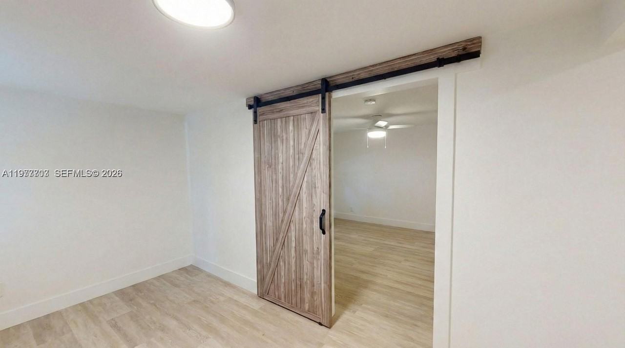 128 Nw 53rd St #C - Photo 4 of 18