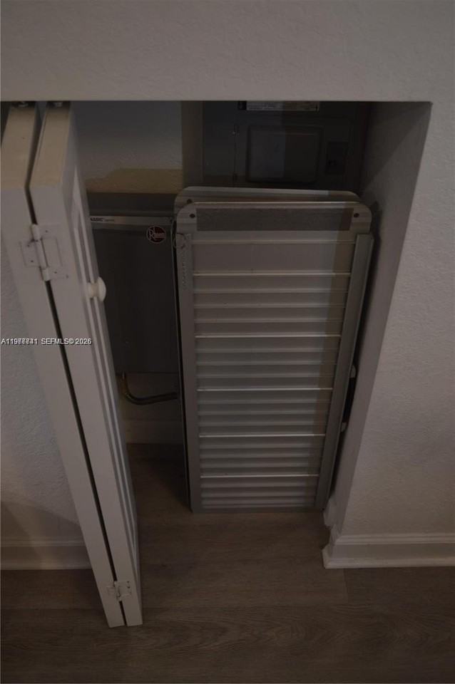 1522 Se 26th Ter - Photo 5 of 39