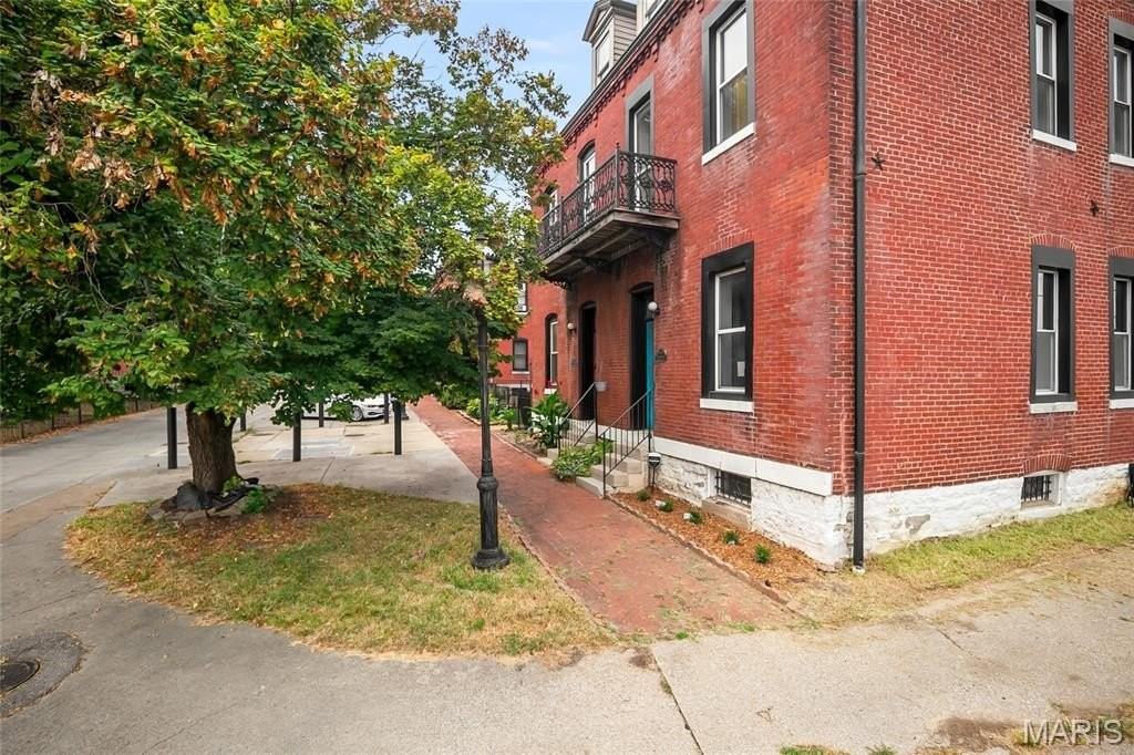 815 Rutger St - Photo 3 of 24