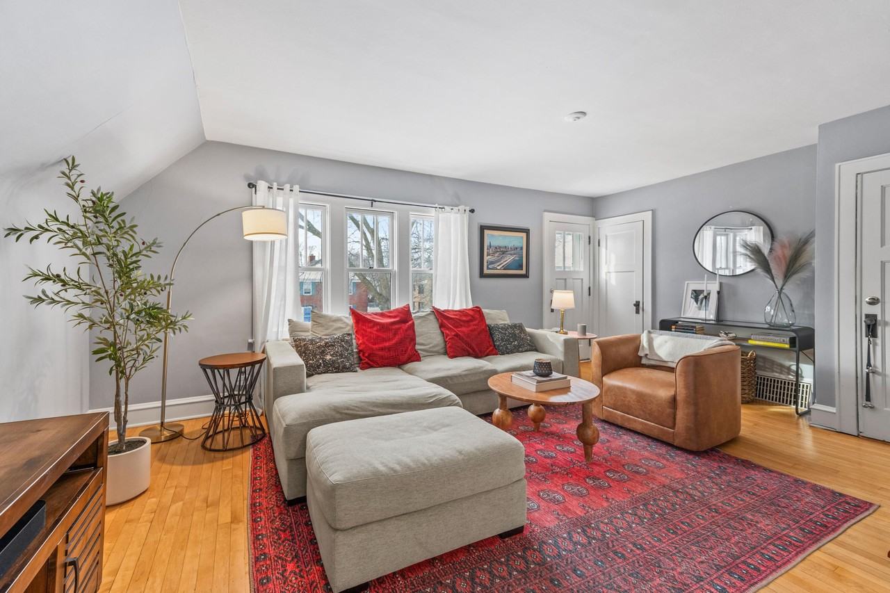 4518 N Woodburn St - Photo 3 of 25