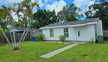 featured image of 2014 10th St W #B