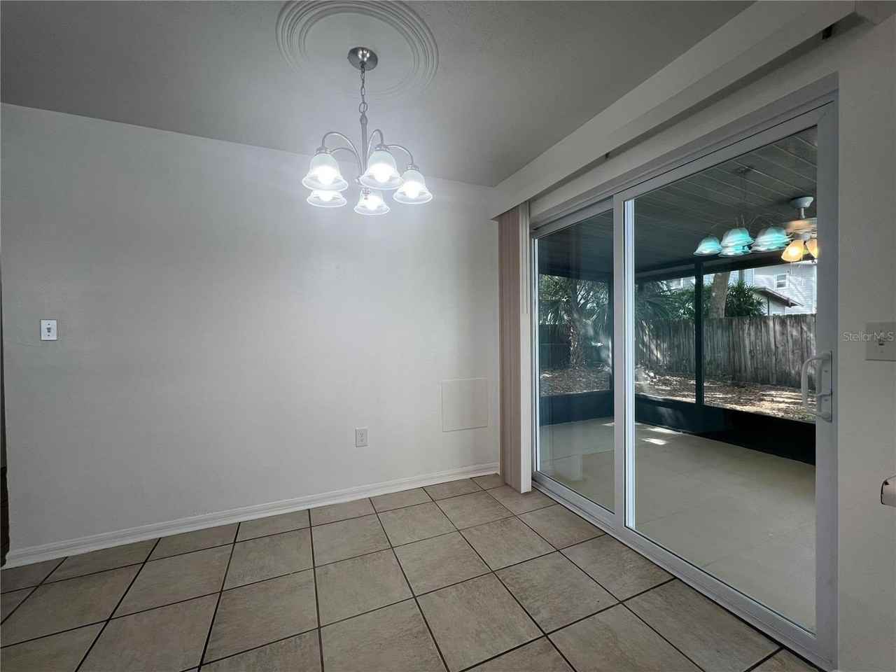 2220 Amherst Ave - Photo 4 of 15