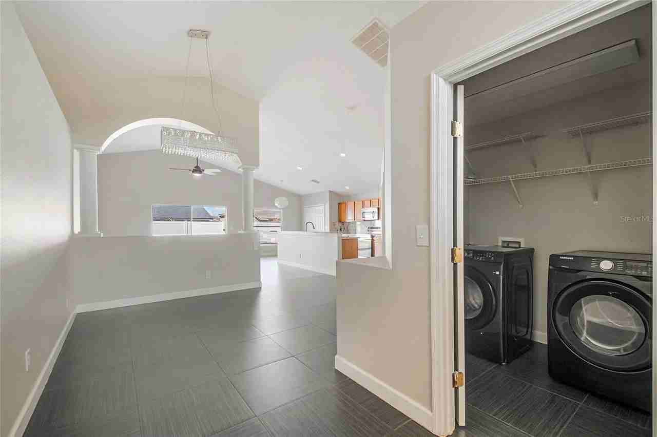 4655 Doral Park Ave - Photo 6 of 50