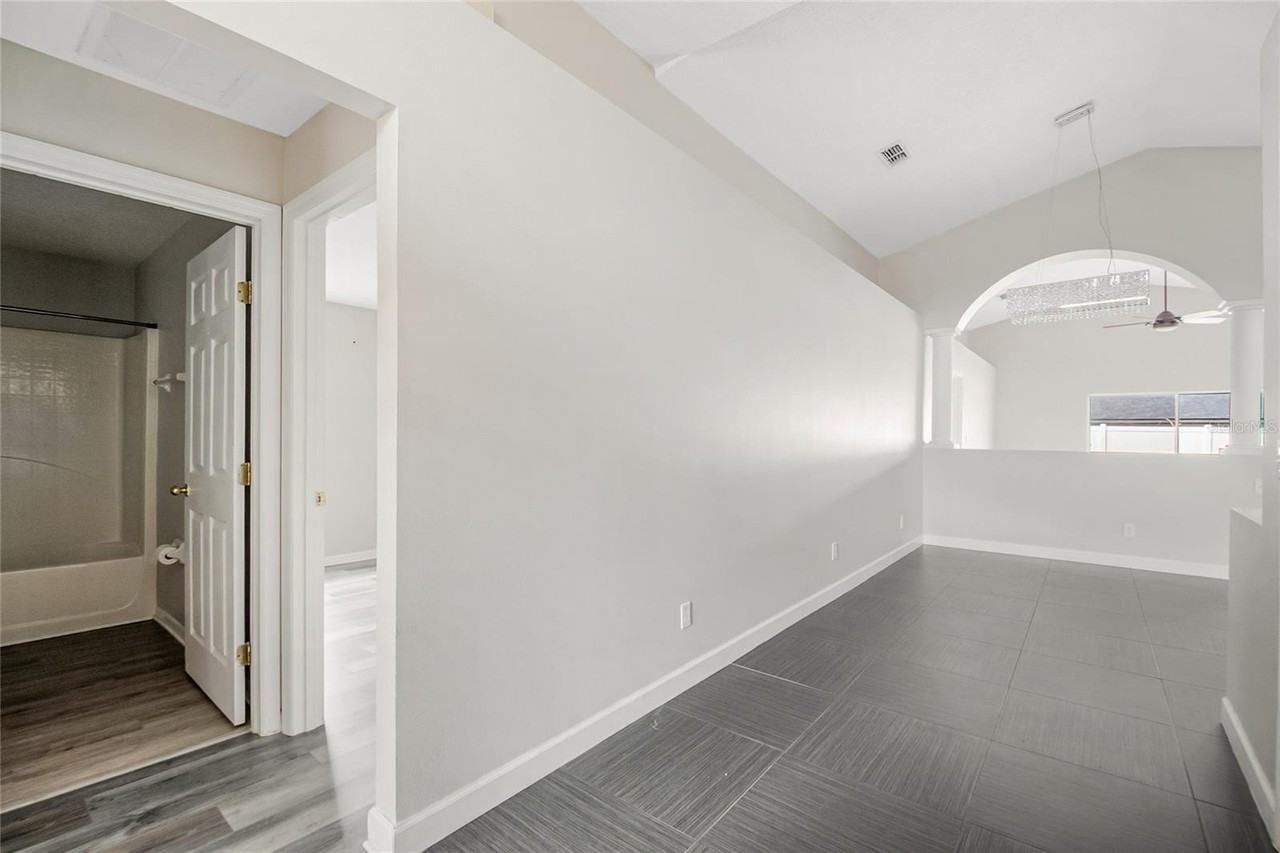 4655 Doral Park Ave - Photo 7 of 50