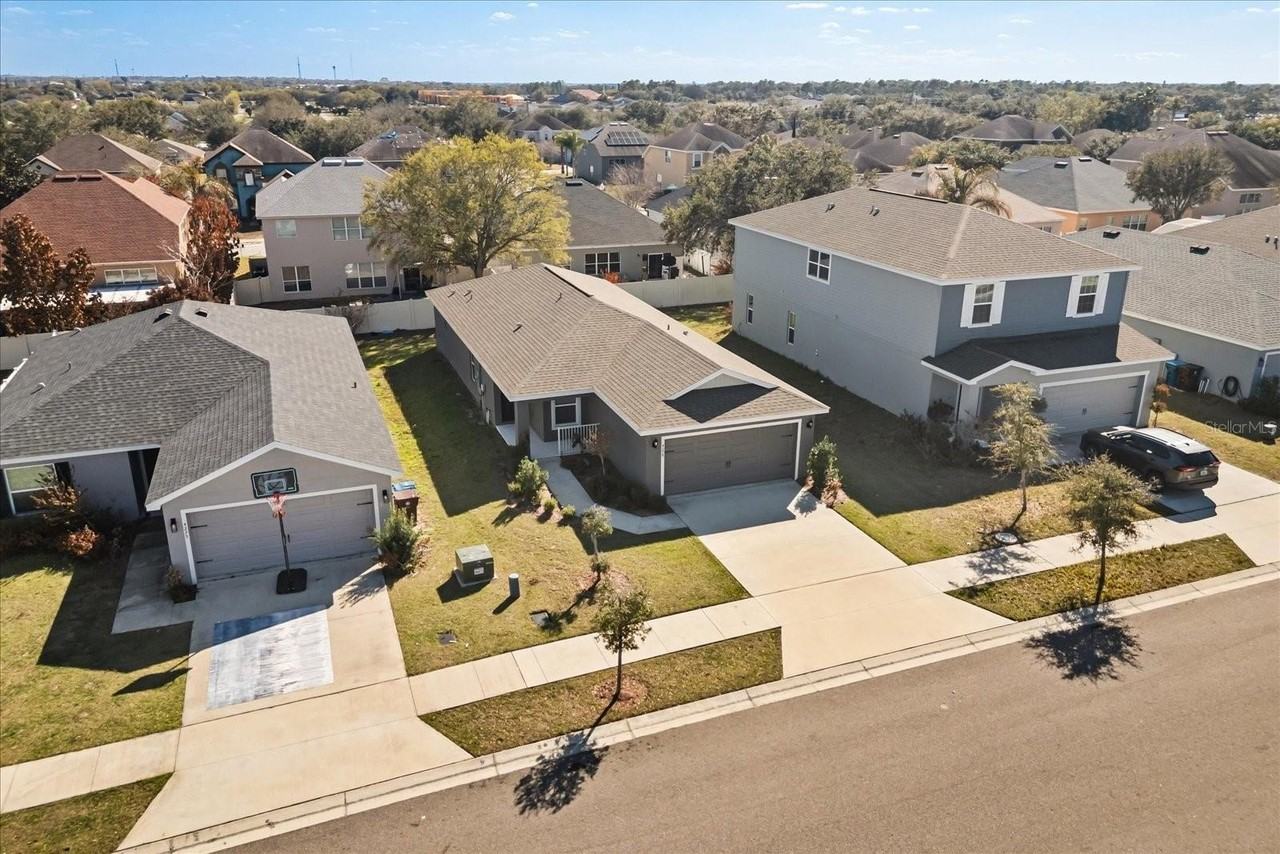 4279 Swan St - Photo 5 of 40