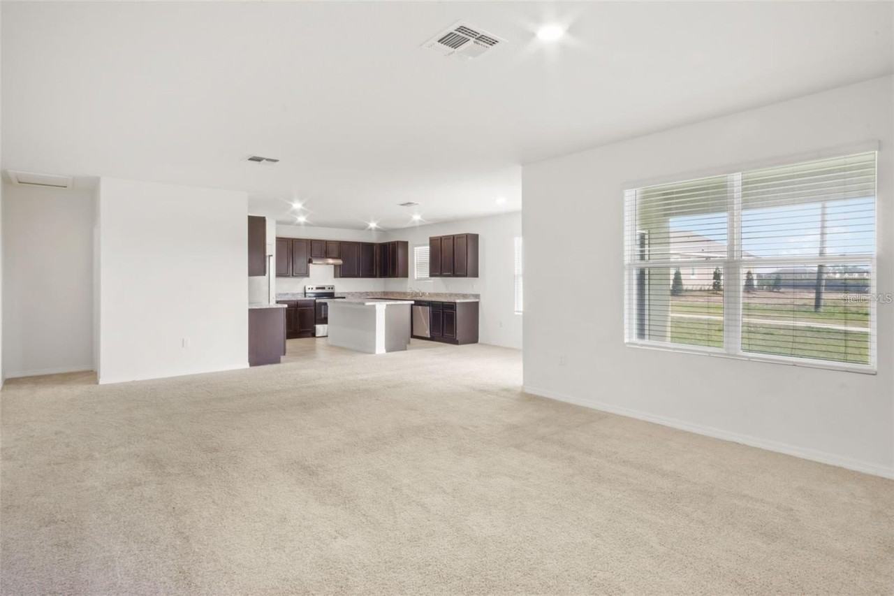 213 Sofia Ln - Photo 6 of 33