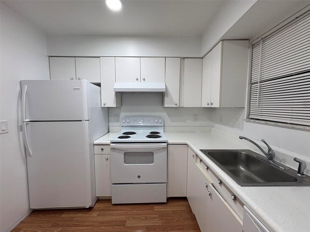 1724 Foxhall Cir #1724 - Photo 6 of 22