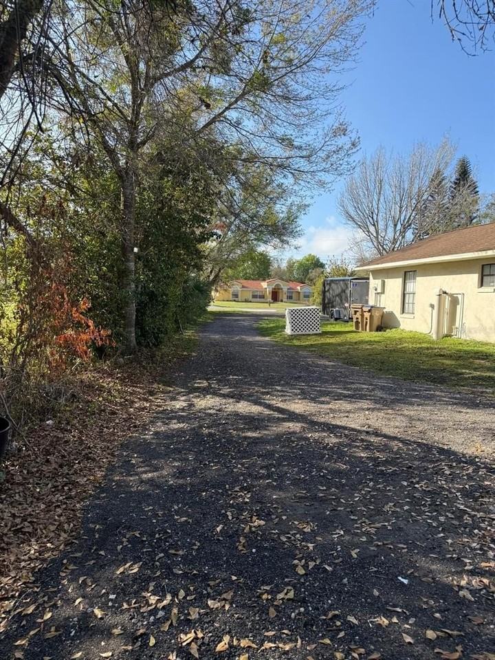 2923 N Stewart St - Photo 7 of 42