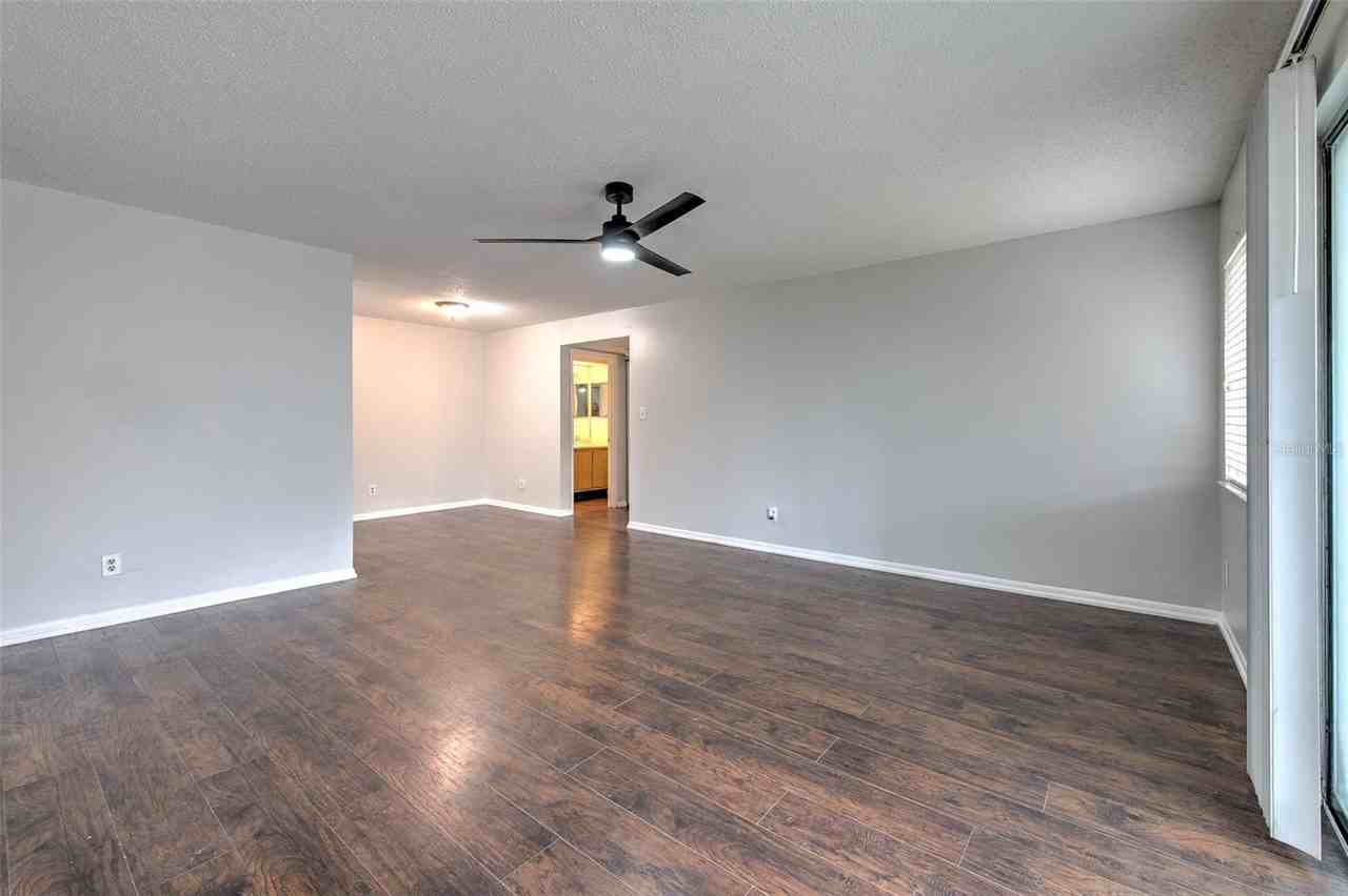 13403 Arbor Pointe Cir #304 - Photo 4 of 27