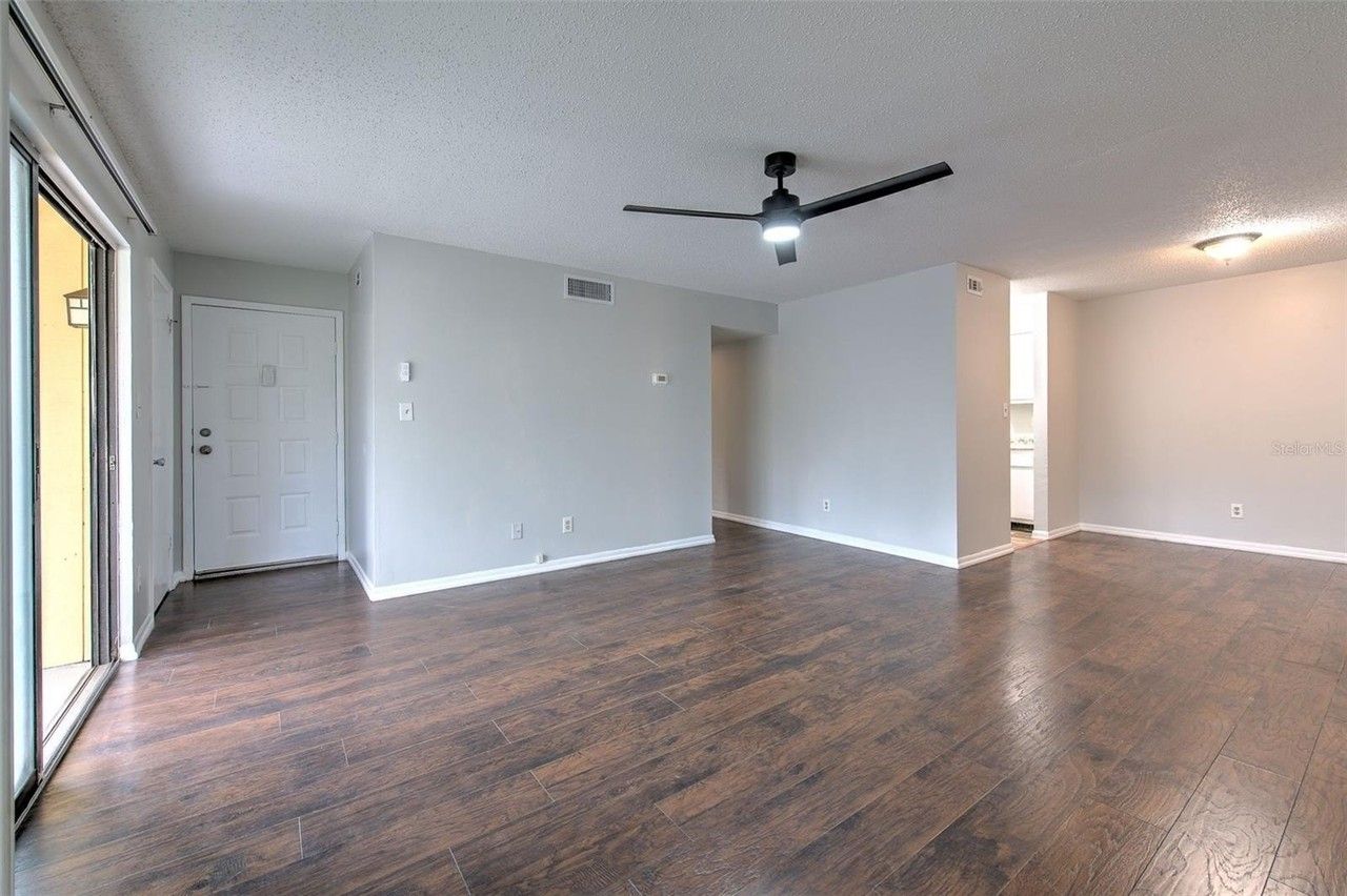 13403 Arbor Pointe Cir #304 - Photo 5 of 27