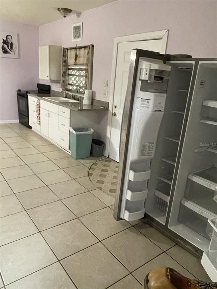 20111 Old Trilby Rd - Photo 3 of 9