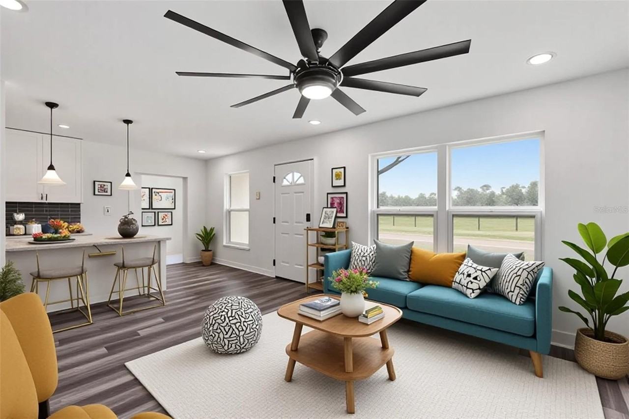 2616 E 21st Ave - Photo 2 of 15