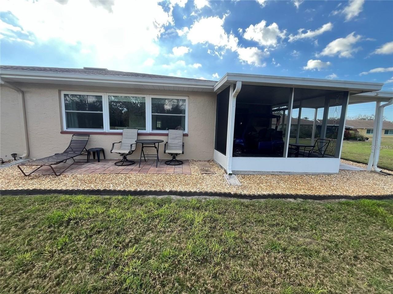 1907 Canterbury Ln #10 - Photo 3 of 27