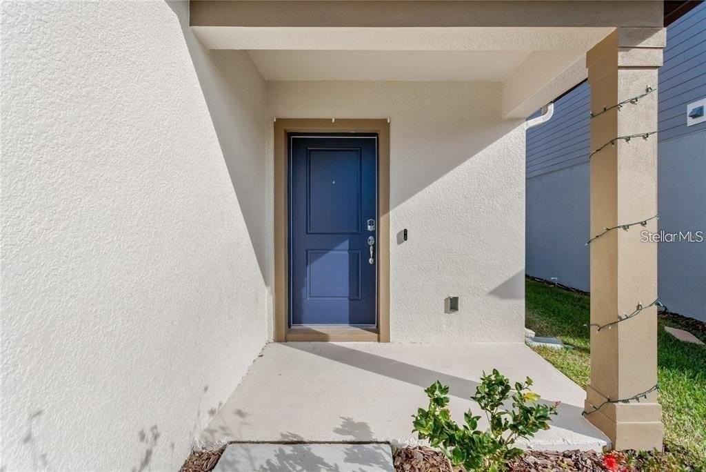 30555 Thunderbird Dr - Photo 2 of 32