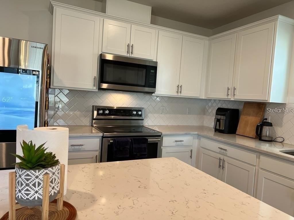 30555 Thunderbird Dr - Photo 7 of 32