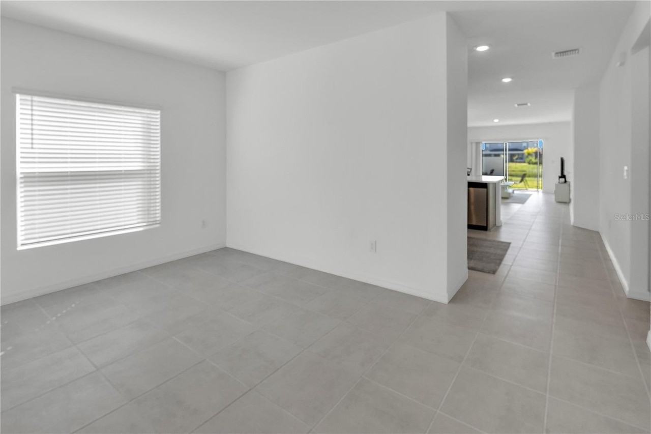 11207 Fieldstone Dr - Photo 7 of 40