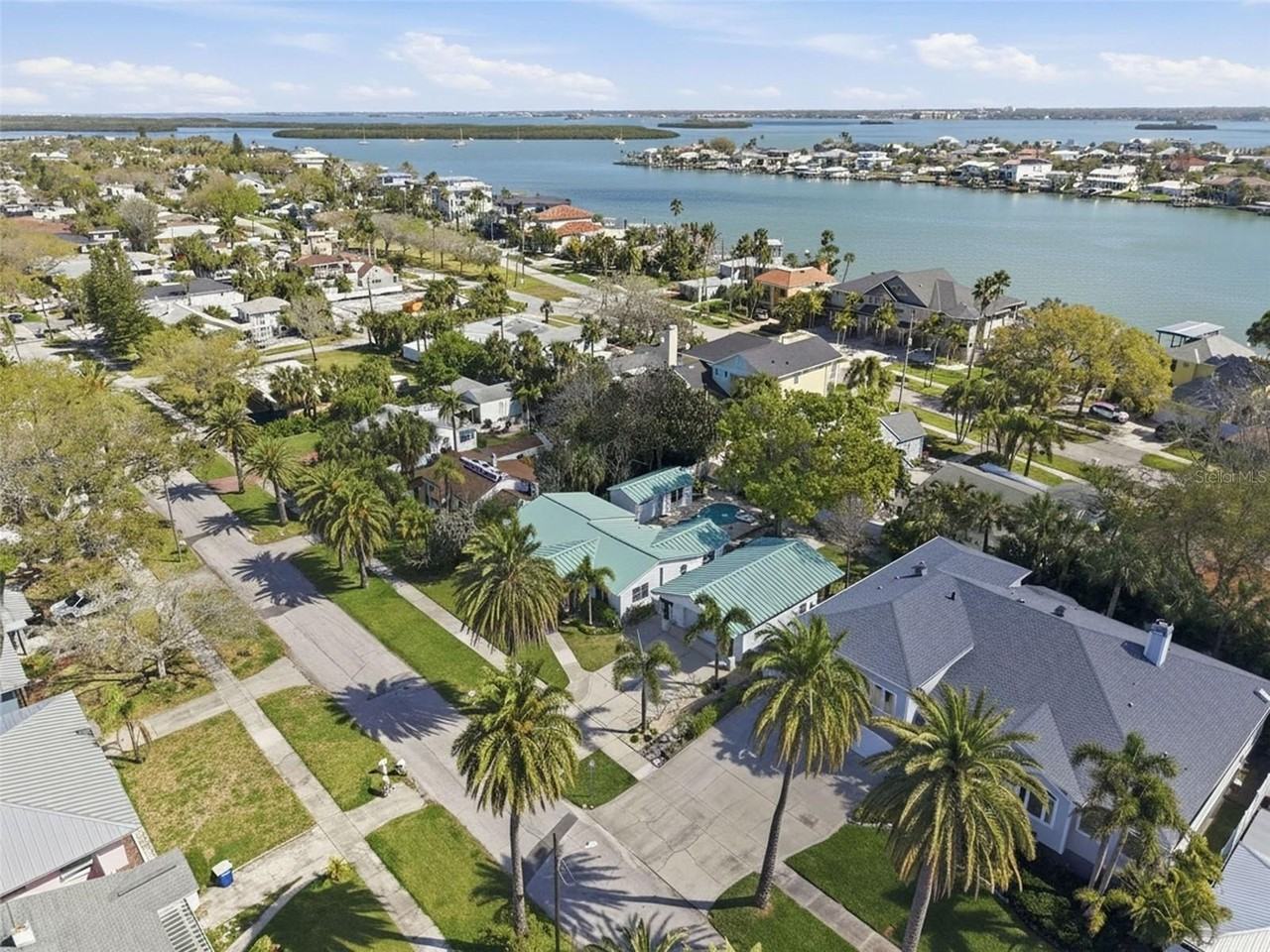 759 Lantana Ave - Photo 3 of 50