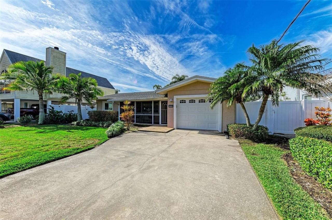 6000 Bayou Grande Blvd Ne - Photo 3 of 39