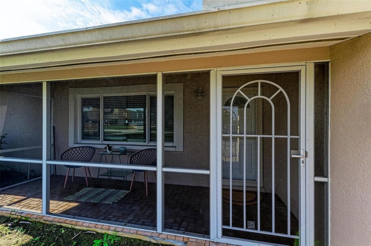 6000 Bayou Grande Blvd Ne - Photo 4 of 39