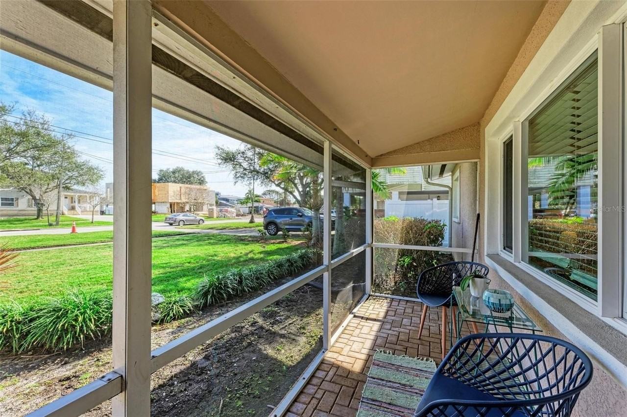 6000 Bayou Grande Blvd Ne - Photo 5 of 39