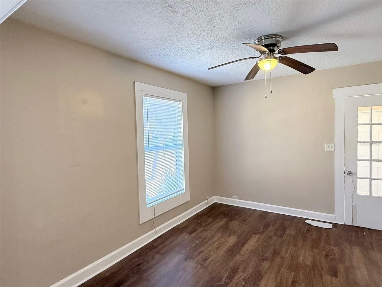 2609 4th St S - Photo 4 of 26