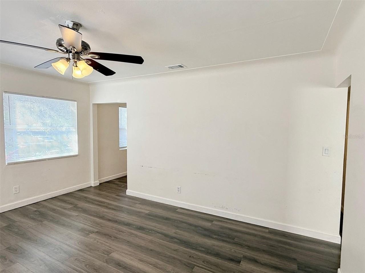 1543 43rd St S - Photo 5 of 31