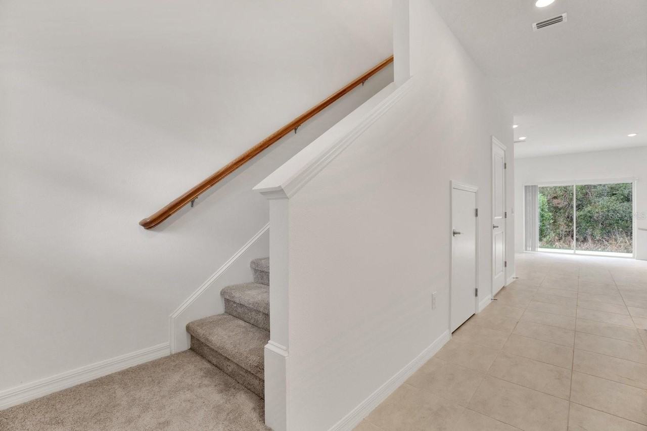 2151 Hallier Cv - Photo 4 of 39