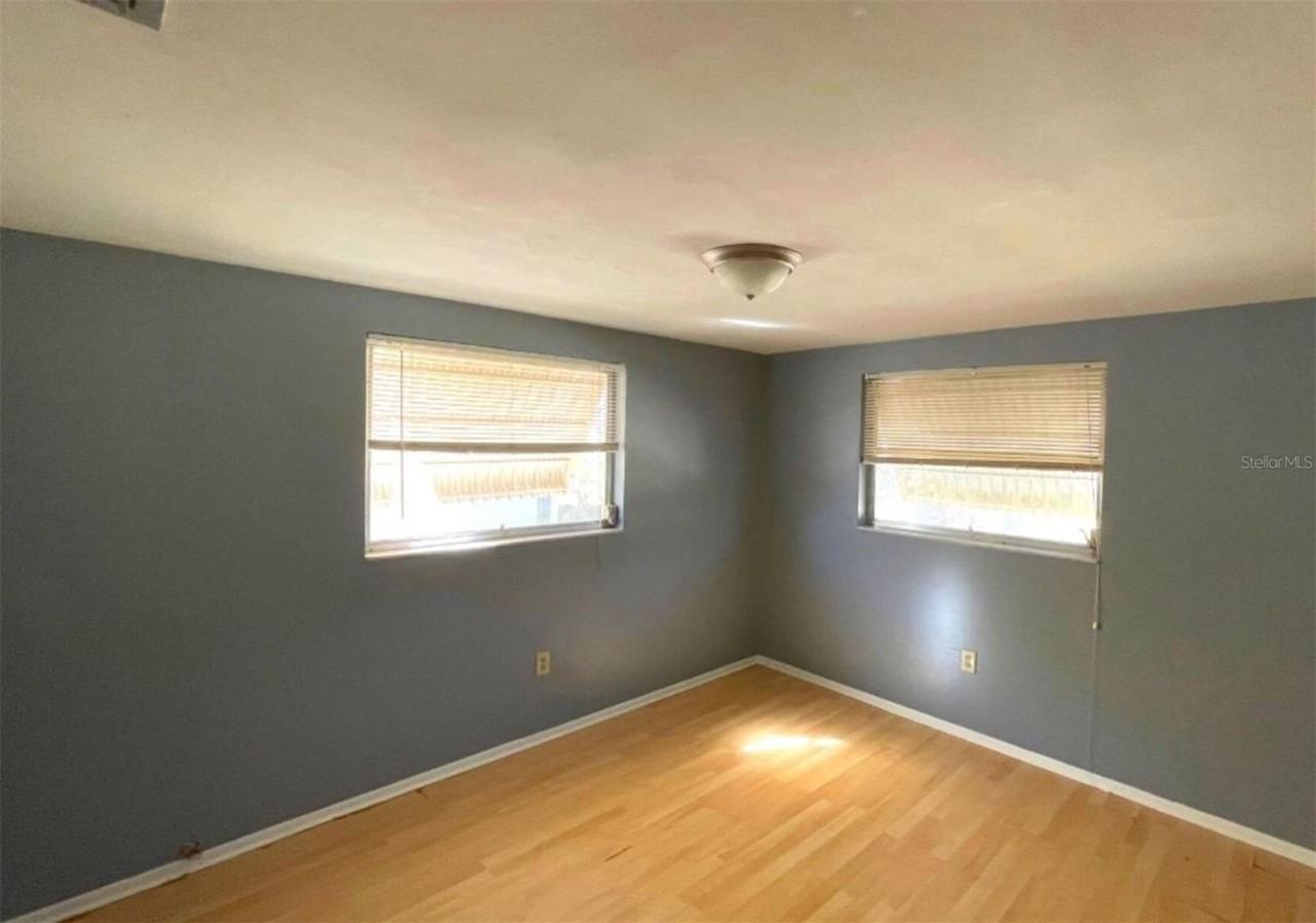 7335 Ashwood Dr - Photo 5 of 12