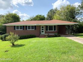 3240 Commodore Dr - Photo 1 of 1