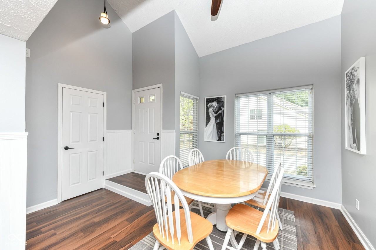 2502 Chaseway Ct - Photo 2 of 33