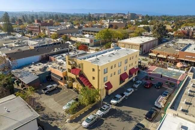 411 California Ave ## A5 - Photo 6 of 13