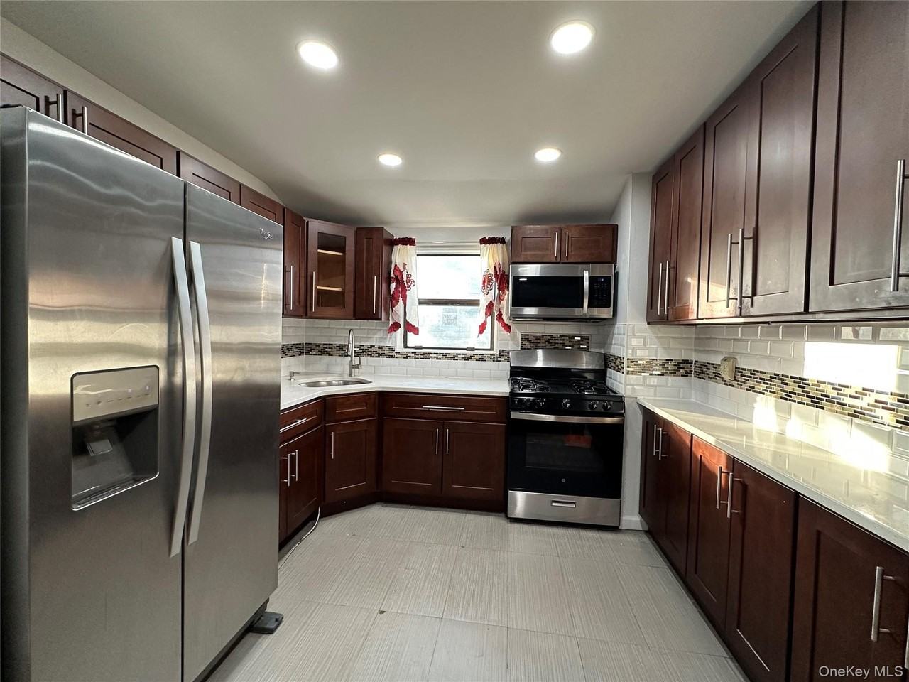 23518 147th Rd Unit 2 - Photo 4 of 5