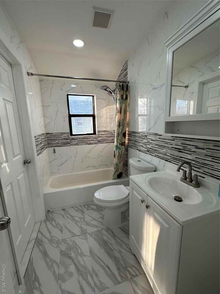 23518 147th Rd Unit 2 - Photo 5 of 5