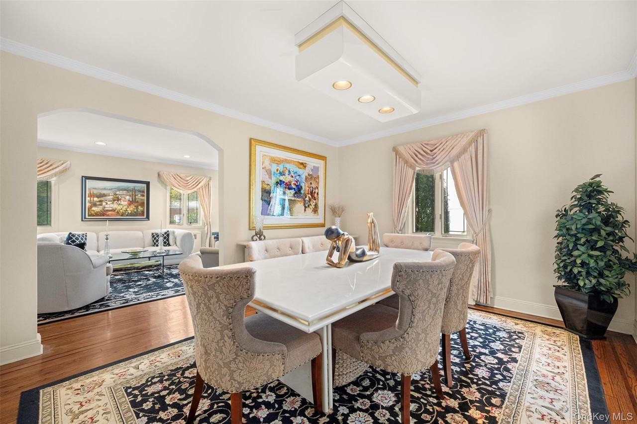 23 Parkside Dr - Photo 6 of 28