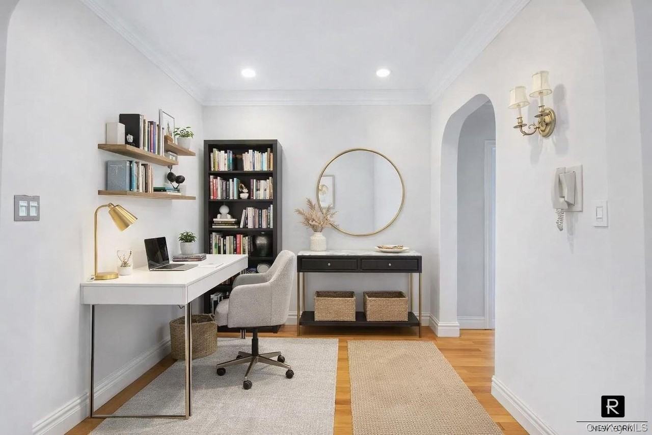 420 Central Park W Apt 5h - Photo 5 of 6