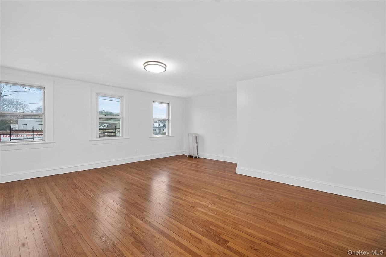 2092 Grand Ave Unit 2 - Photo 2 of 11