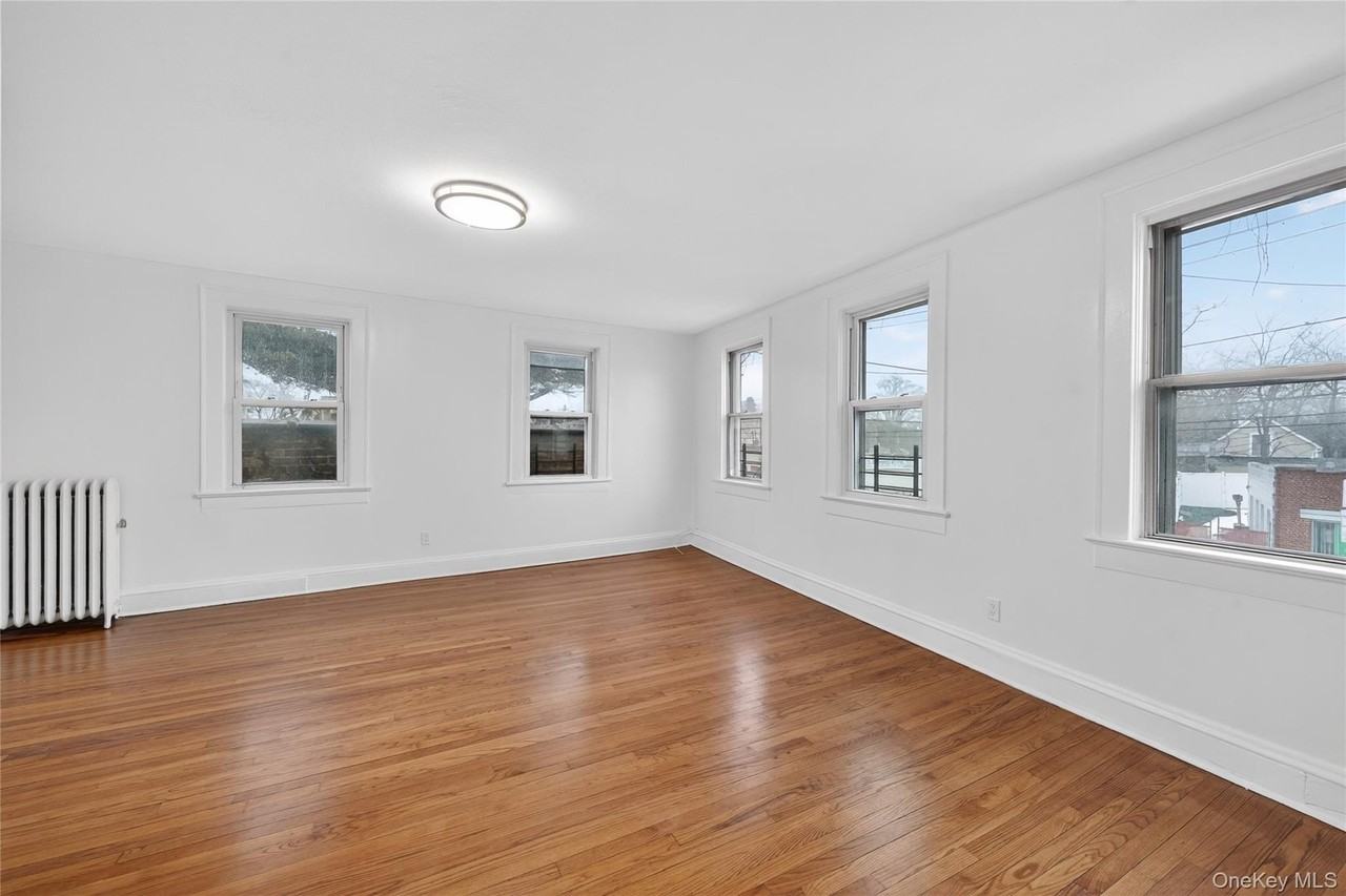 2092 Grand Ave Unit 2 - Photo 3 of 11