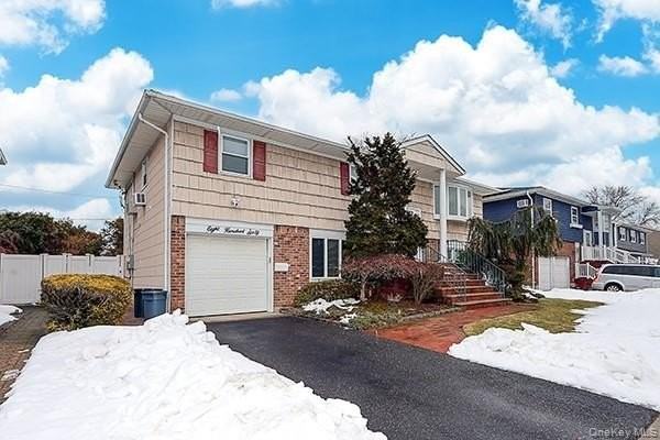 860 Beckman Dr - Photo 2 of 22